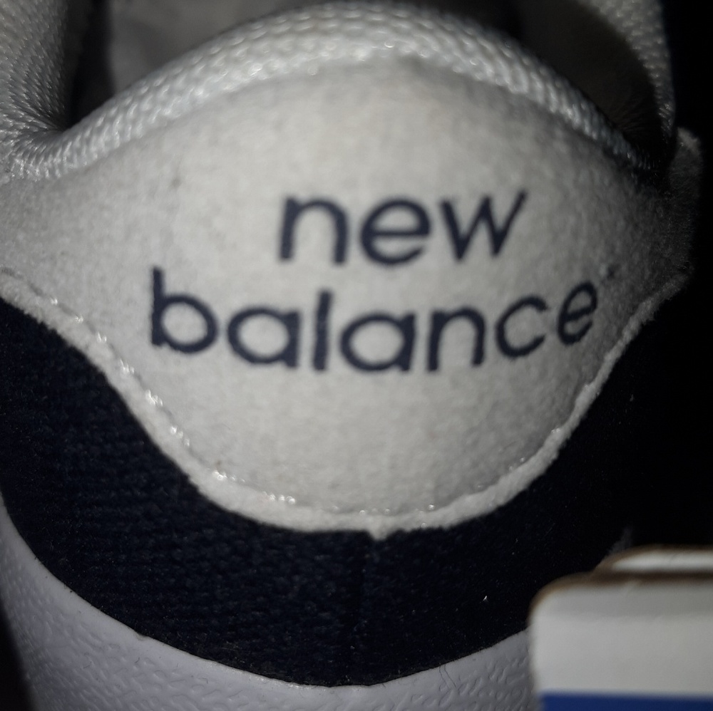 Infant size 4 New Balance court hoop loop Sneaker